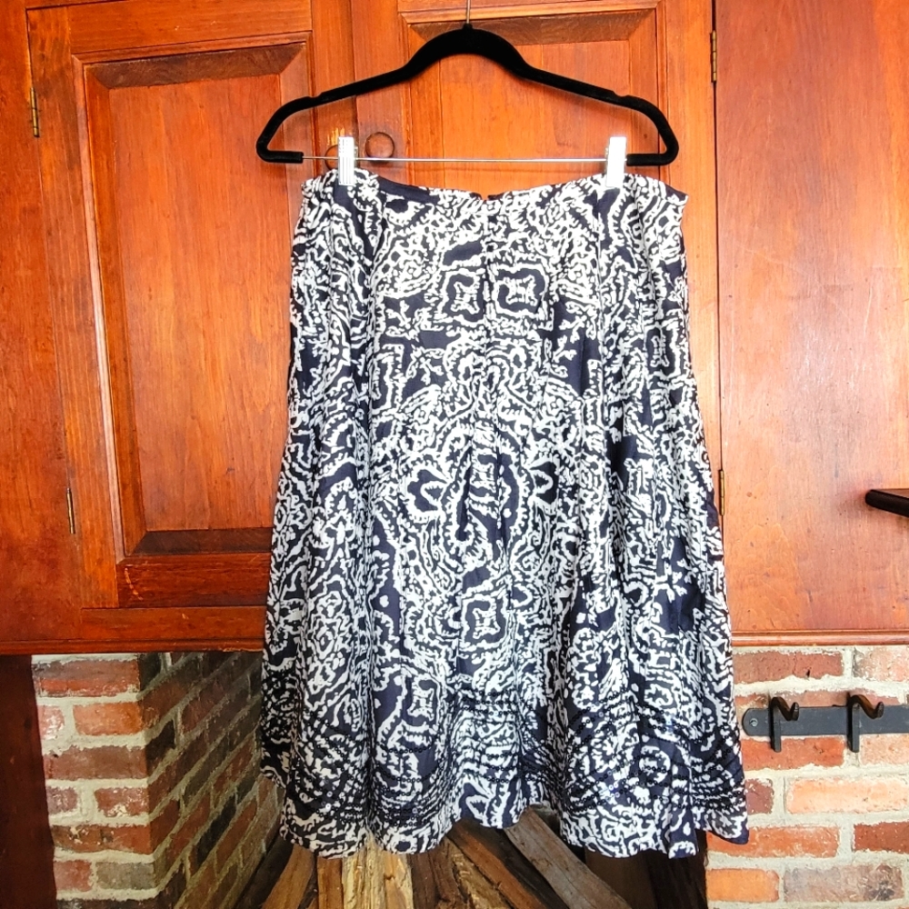 Chico's Blue White Silk Blend Skirt with Sequins Size 3 / US 16/ XL